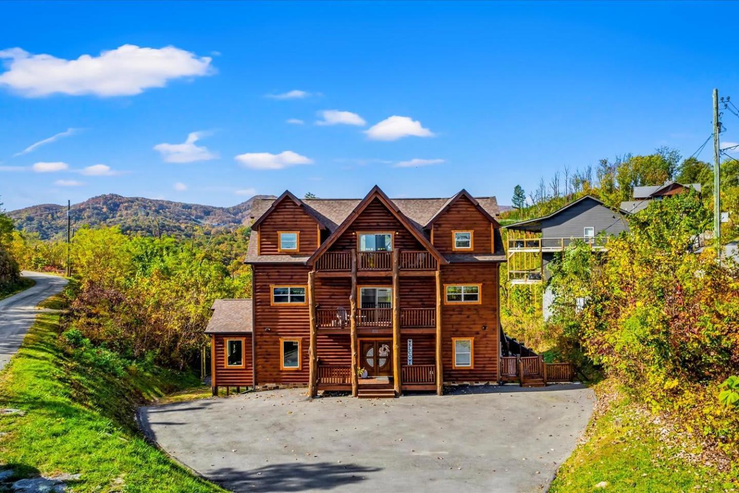 Indoor Pool, Volleyball Beach, Mountain View, Luxury Gatlinburg Ngoại thất bức ảnh